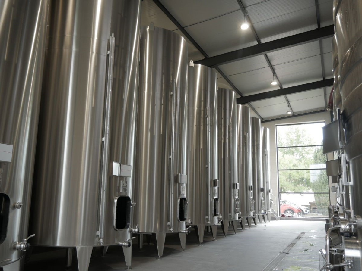 Stainless steel vats for quality wines